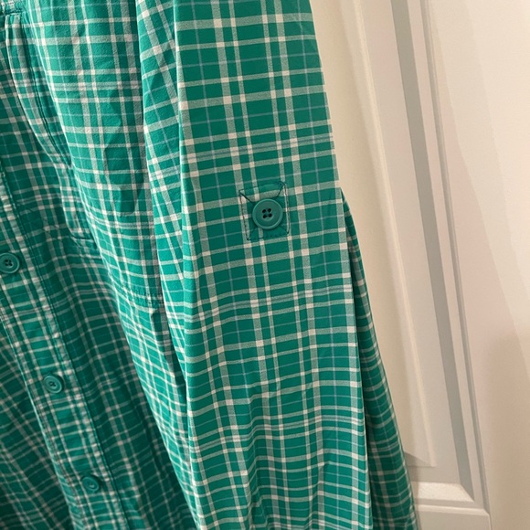 Duluth Trading Co Green Plaid Men's Vented Nylon Blend Outdoors Shirt - Medium - Picture 7 of 11
